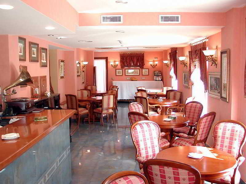 Ayre Hotel Alfonso II Oviedo Restoran foto